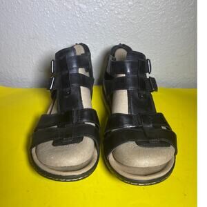 Clark’s collection ultimate comfort, black leather sandal, size 9